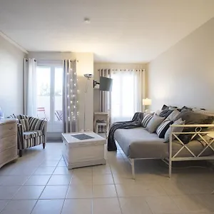 https://les-gemeaux.aixenprovencehotels.org